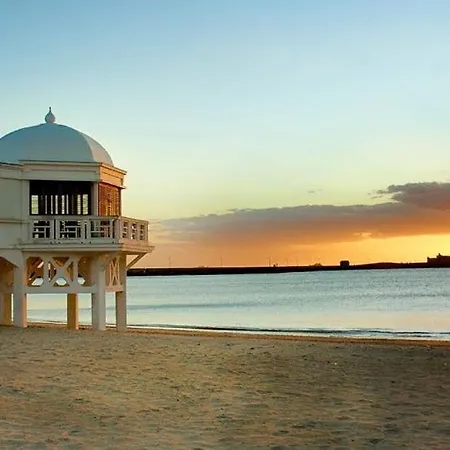 ático Al Lado Playa La Caleta * Cádiz