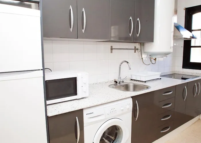 ático Al Lado Playa La Caleta Apartamento *