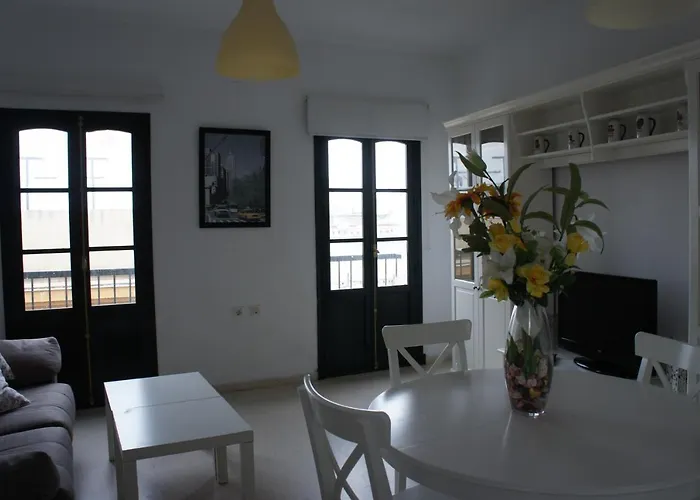 Atico Al Lado Playa La Caleta Apartment *